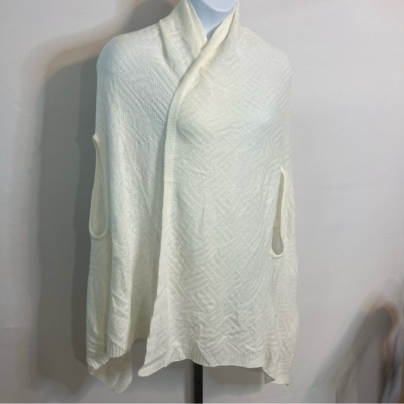 Wrap with arm holes NEW - Picture 1 of 8